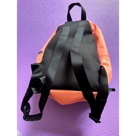 Herschel Nova Mini Backpack Unisex Bag Adjustable Shoulder Straps Pockets NEW - Picture 3 of 6